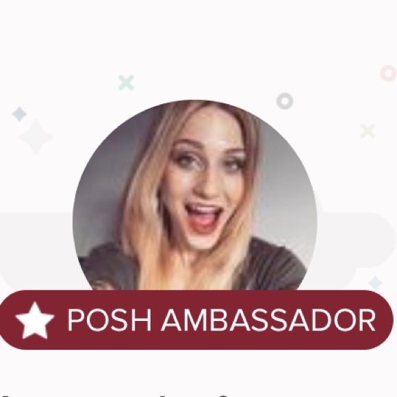 ⭐️ Official Posh Ambassador! ⭐️ - Picture 2 of 3